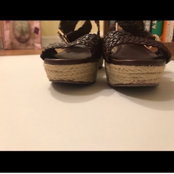 Vince Camuto VC Signature Norma Sandals - Picture 4 of 7